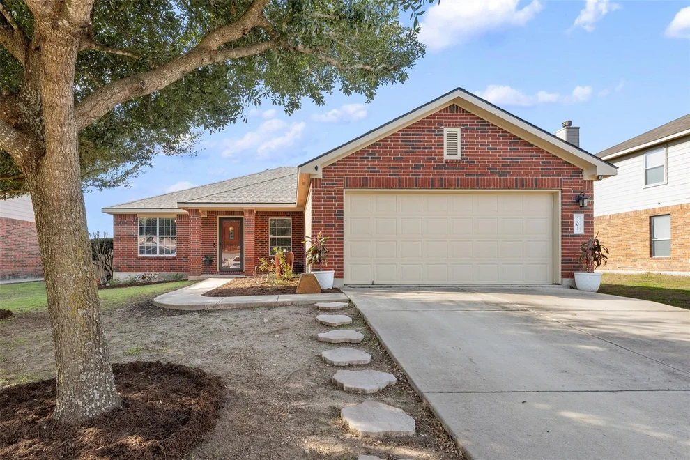 Unit for sale at 304 Waterlily WAY, Hutto, TX 78634