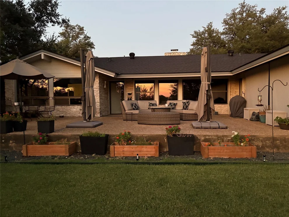 Unit for sale at 105 Melody ST, Lakeway, TX 78734