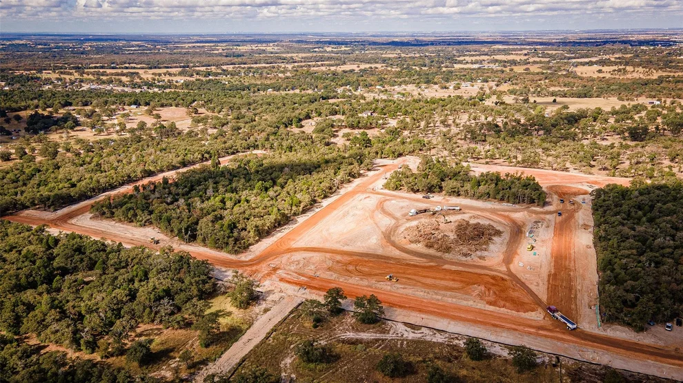 Unit for sale at 146 Las Cimas DR, Elgin, TX 78621