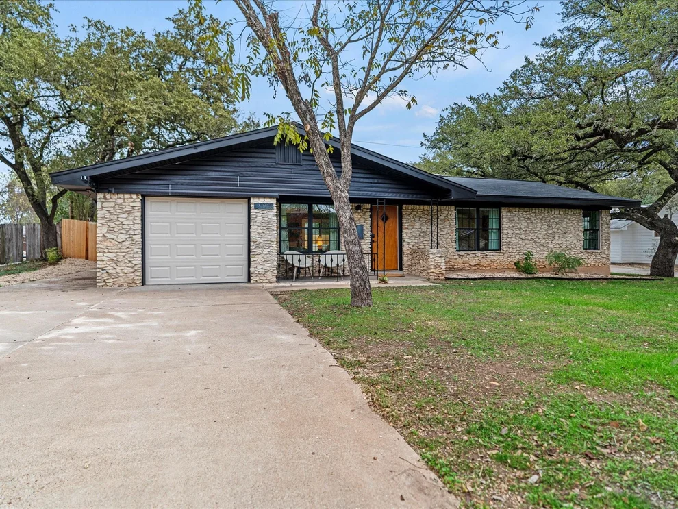 Unit for sale at 3204 Nancy Gale DR, Austin, TX 78735