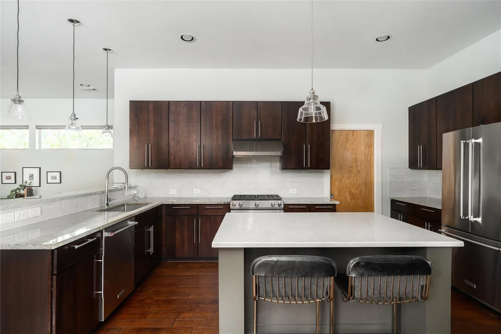 Unit for sale at 1203 W Oltorf ST, Austin, TX 78704
