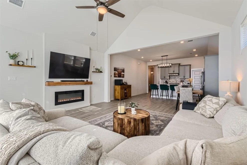 Unit for sale at 1109 Sweetspire St ST, Leander, TX 78641