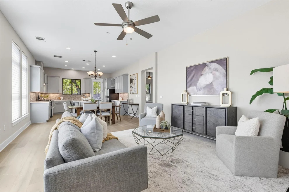 Unit for sale at 4323 Spicewood Springs RD, Austin, TX 78759