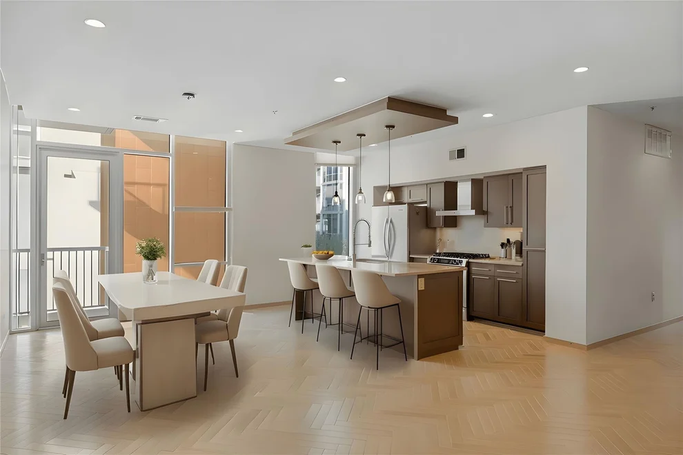 Unit for sale at 1600 Barton Springs RD, Austin, TX 78704