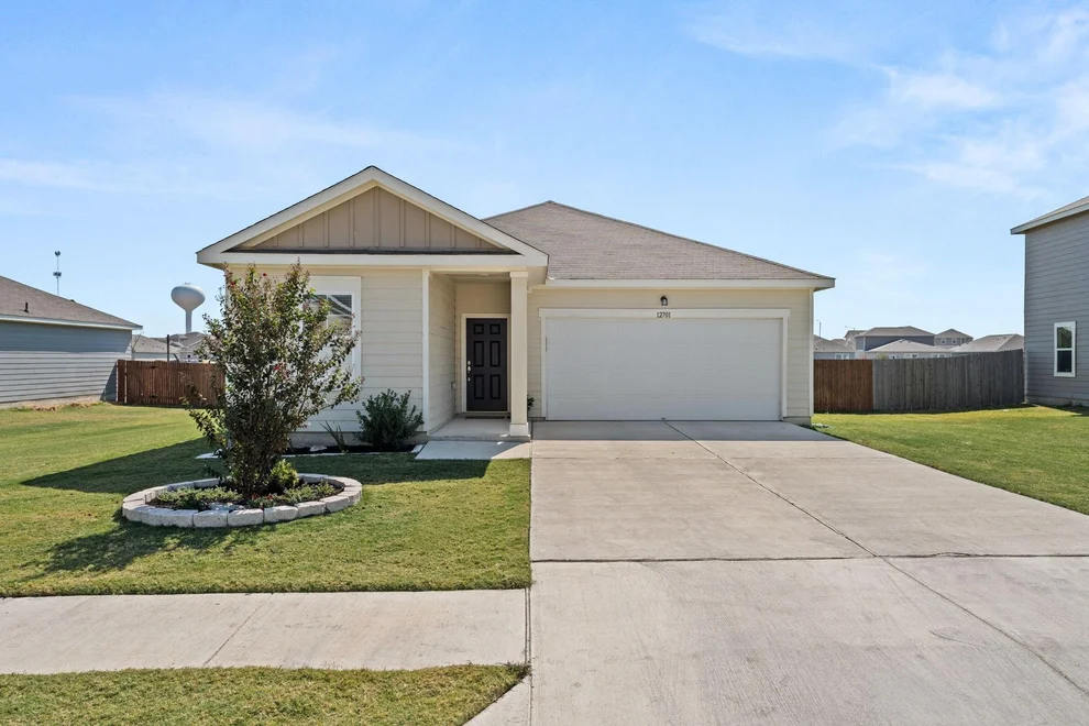 Unit for sale at 12701 Samuel Adams, Manor, TX 78653