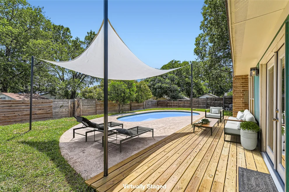 Unit for sale at 1121 Stoneoak LN, Austin, TX 78745