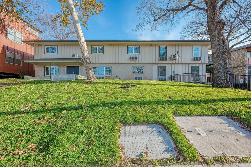 Unit for sale at 306 E 30 ST, Austin, TX 78705