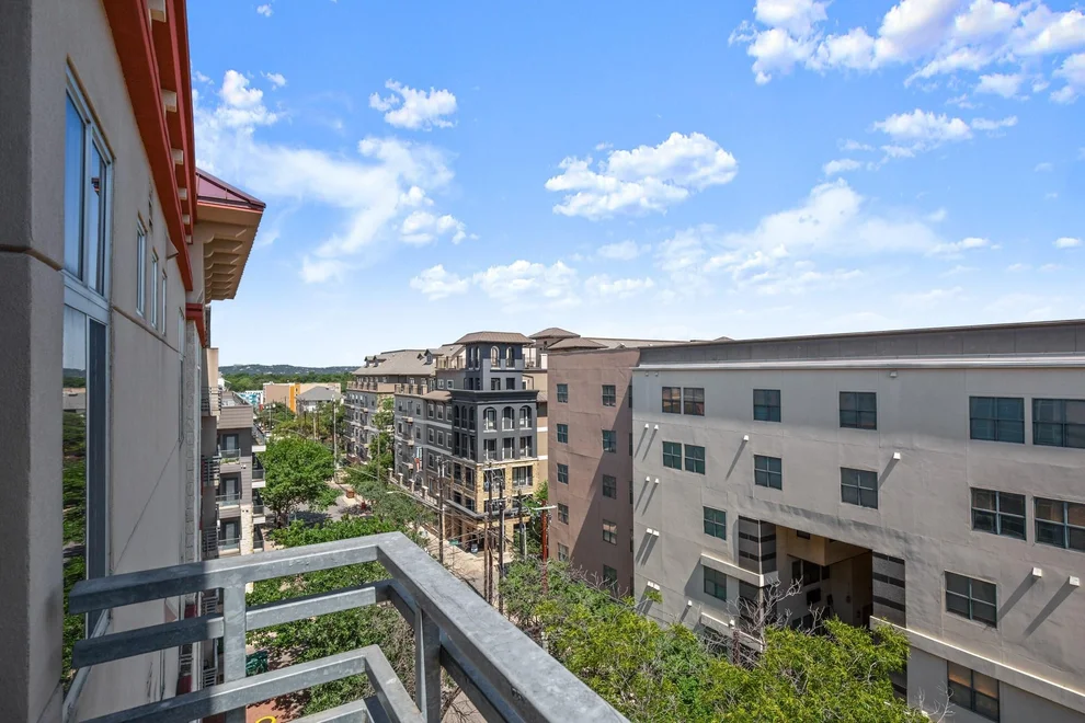 Unit for sale at 711 W 26th ST, Austin, TX 78705
