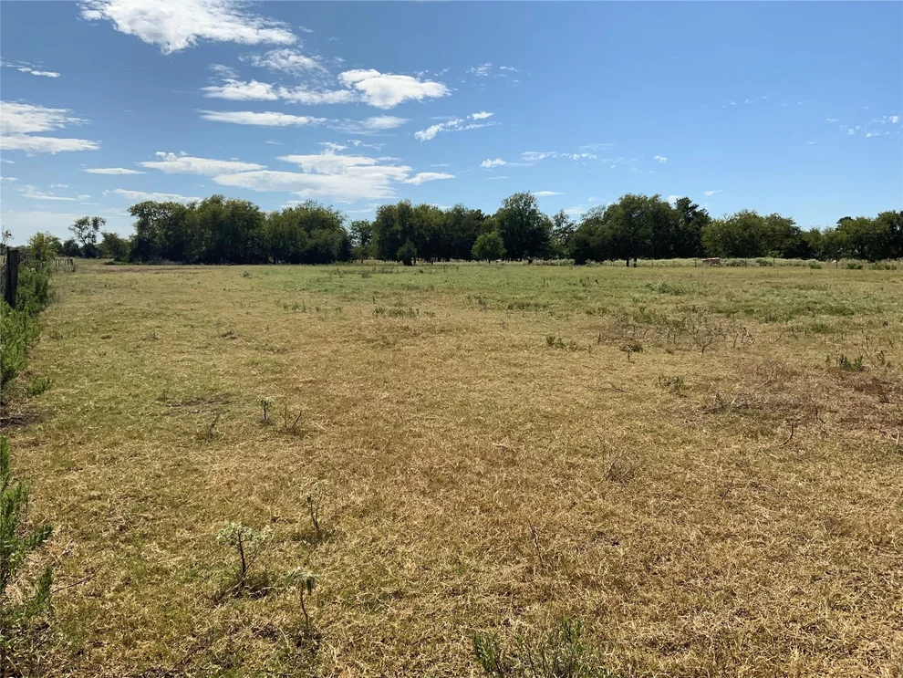 Unit for sale at 8989 Fm 141 RD, Dime Box, TX 77853