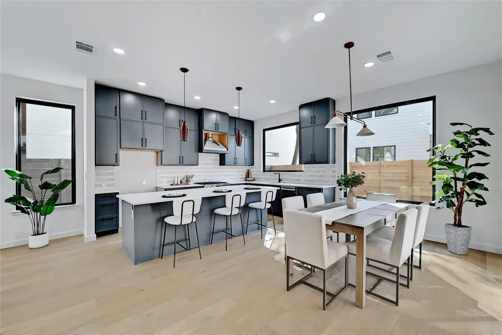 Unit for sale at 2717 Lyons RD, Austin, TX 78702