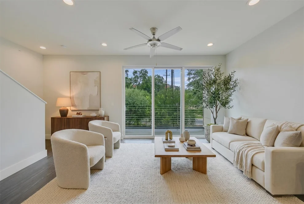 Unit for sale at 604 N Bluff DR, Austin, TX 78745