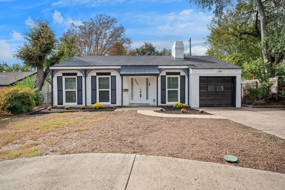Unit for sale at 2619 W 45th ST, Austin, TX 78731