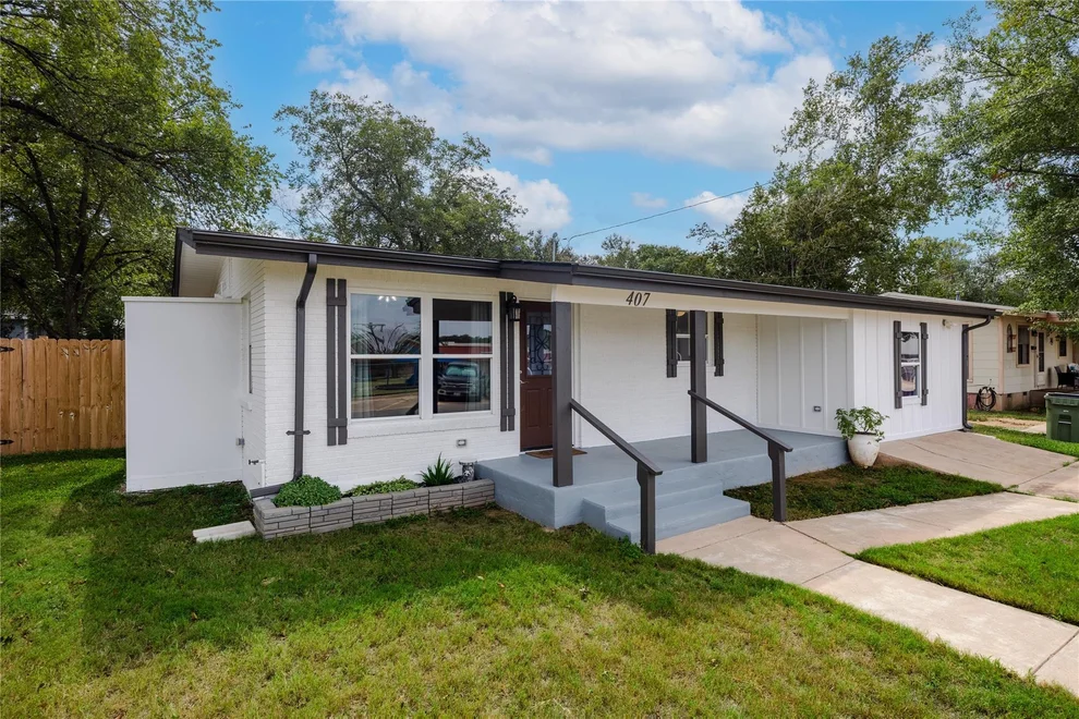 Unit for sale at 407 Lamon ST, Burnet, TX 78611