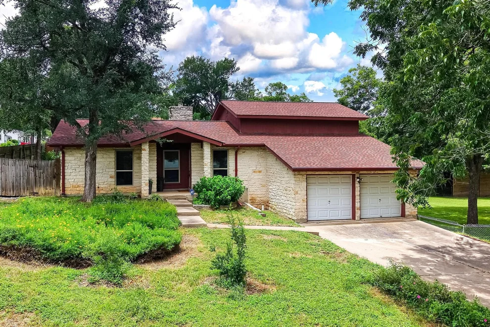 Unit for sale at 300 Pecan LN, Round Rock, TX 78664