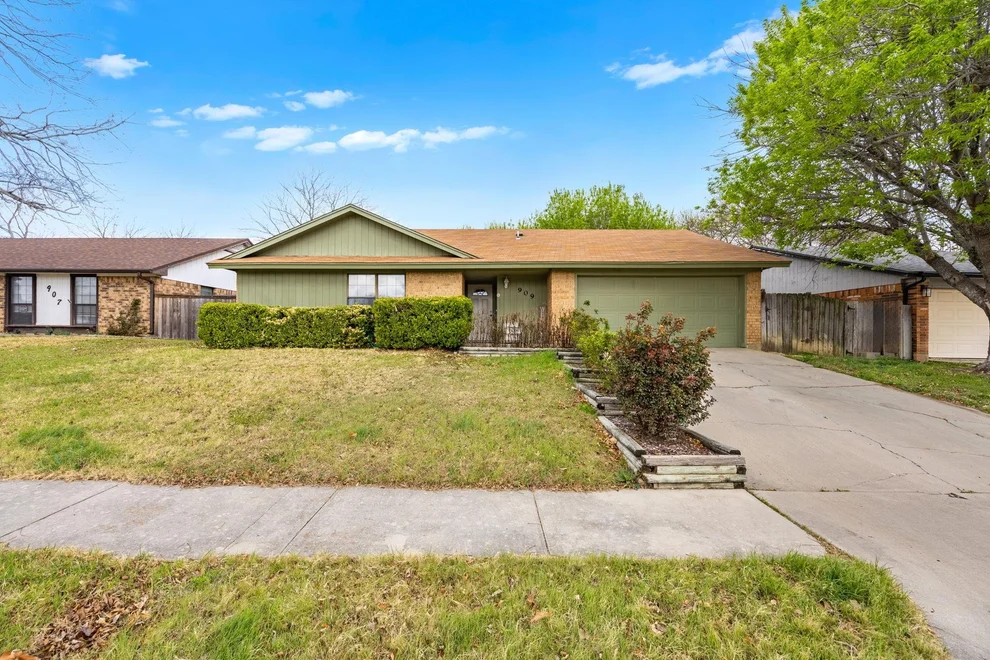 Unit for sale at 909 N 4th ST, Copperas Cove, TX 76522