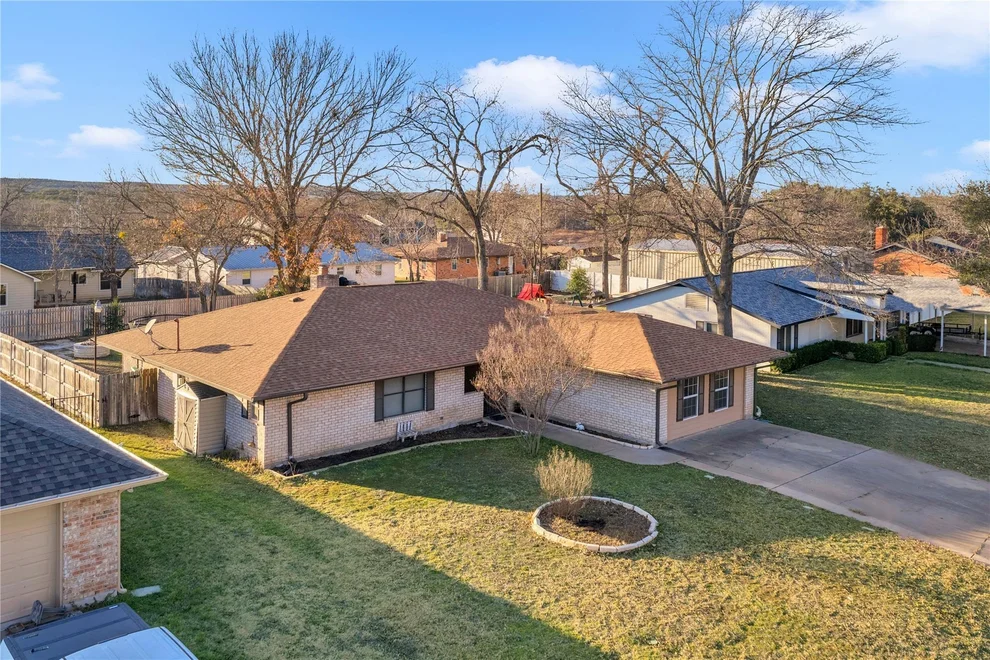 Unit for sale at 213 Corder LN, Burnet, TX 78611