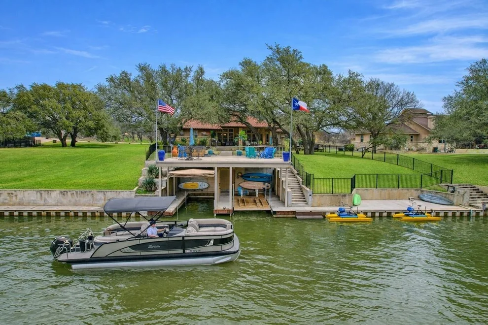Unit for sale at 178 Sleepy Oaks DR, Kingsland, TX 78639
