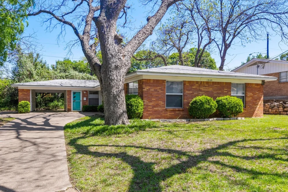 Unit for sale at 1909 Fairlawn LN, Austin, TX 78704
