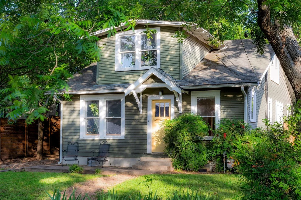 Unit for sale at 2114 Clifton ST, Austin, TX 78704