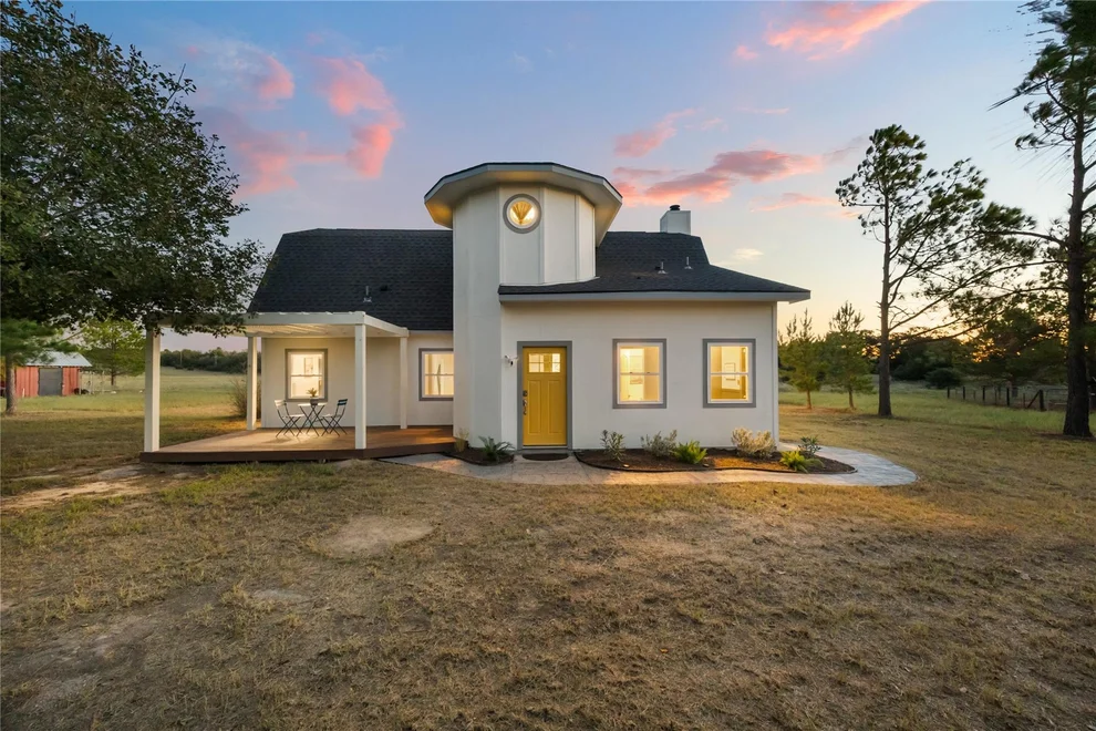Unit for sale at 245 Country Lane LN, McDade, TX 78650