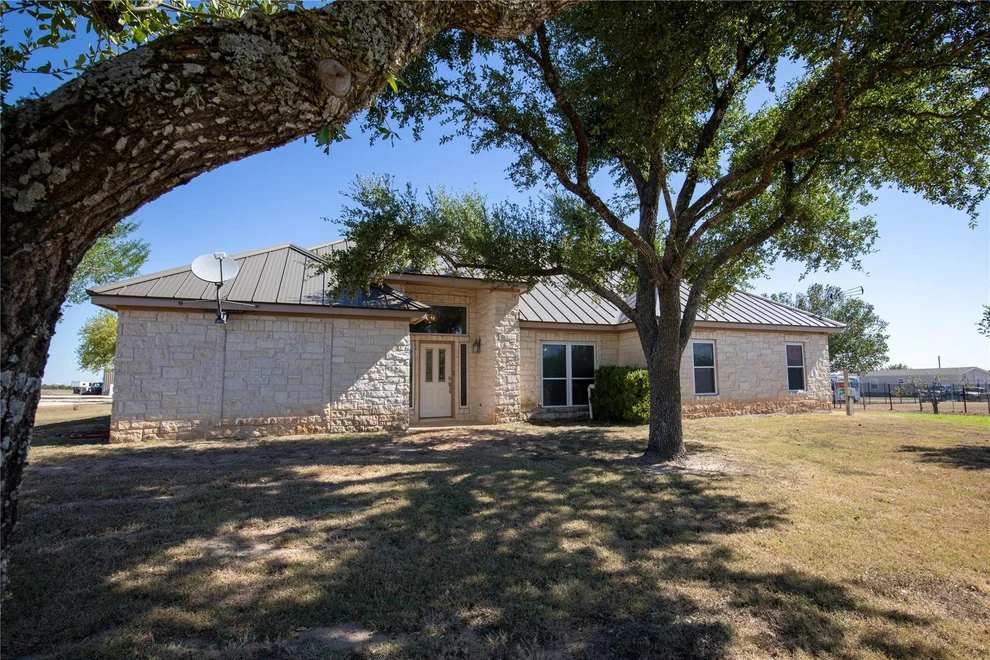 Unit for sale at 13639 Abrahamson RD, Manor, TX 78653
