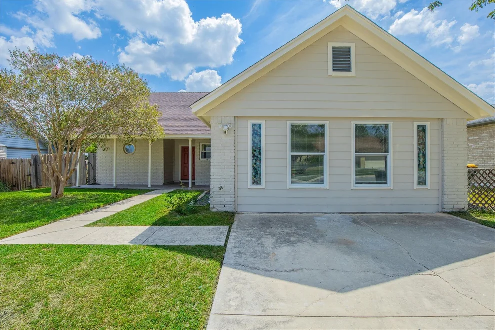 Unit for sale at 3430 Meadowhead DR, Schertz, TX 78108