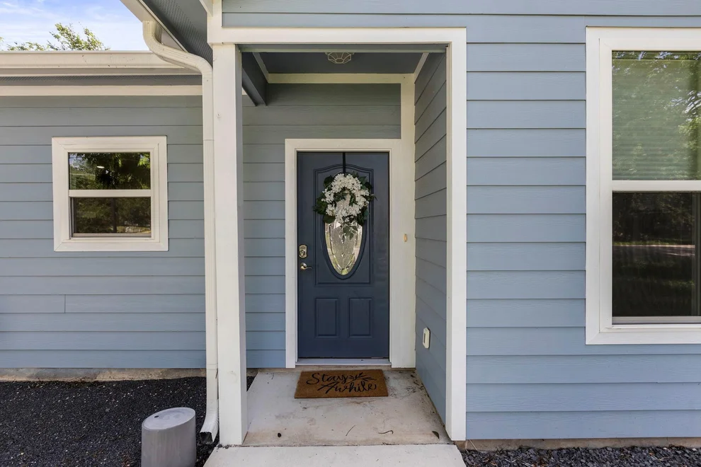 Unit for sale at 700 S Church ST, Lockhart, TX 78644