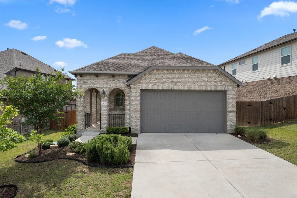 Unit for sale at 7904 Prairie Rye DR, Lago Vista, TX 78645