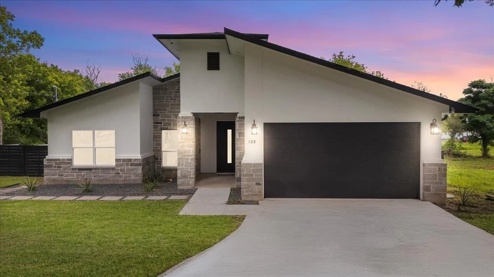 Unit for sale at 108 Bill ST, Elgin, TX 78621