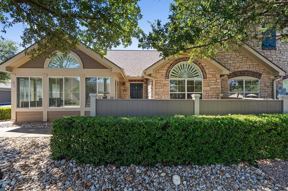 Unit for sale at 30 Wildwood DR, Georgetown, TX 78633