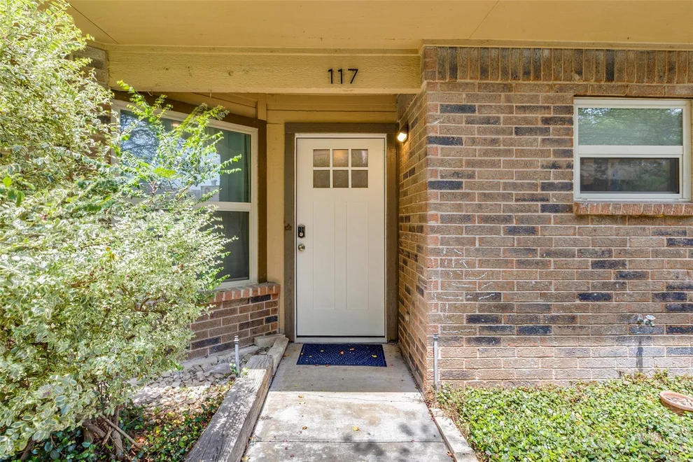 Unit for sale at 5608 Cougar DR, Austin, TX 78745