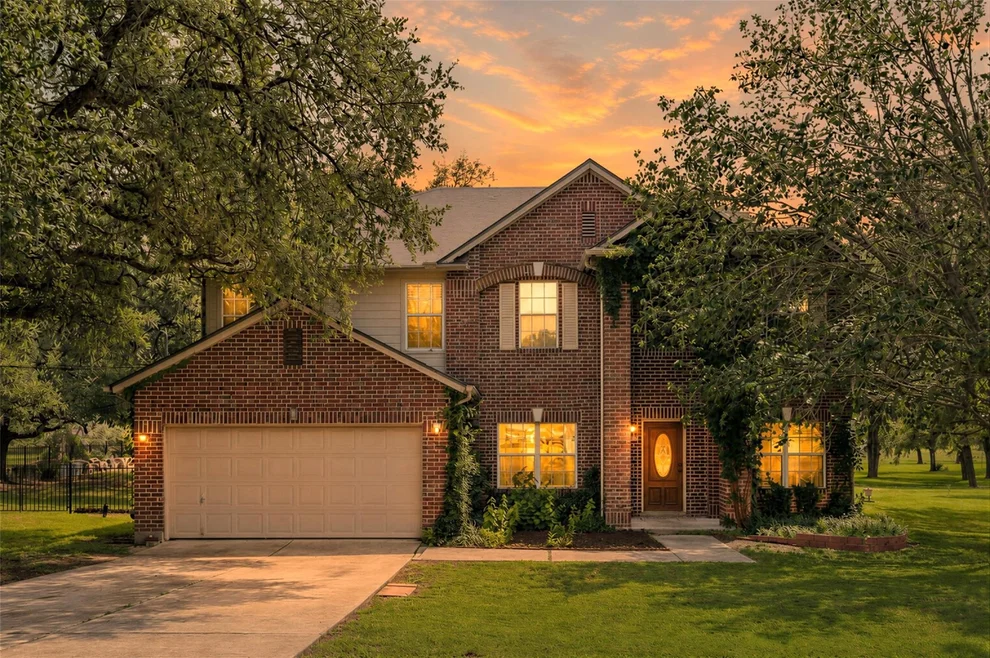 Unit for sale at 122 Avenida Brisa Fresca RD, Kyle, TX 78640