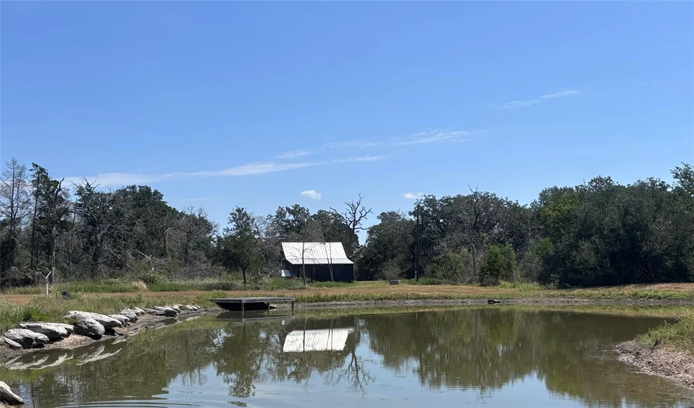 Unit for sale at 2477 Airport RD, La Grange, TX 78945