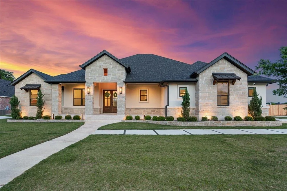 Unit for sale at 205 Ow Lowrey DR, Salado, TX 76571