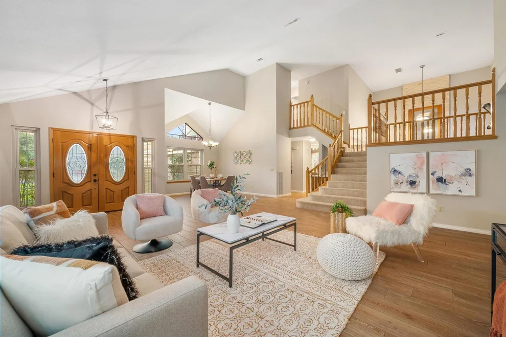 Unit for sale at 11401 Boothill DR, Austin, TX 78748