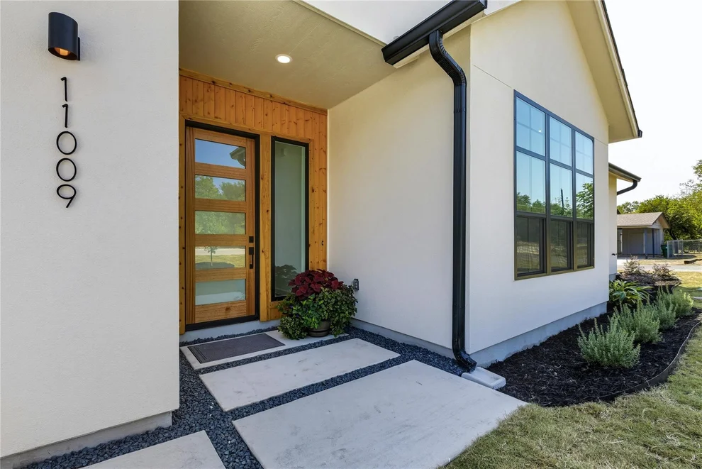 Unit for sale at 11009 Second ST, Jonestown, TX 78645
