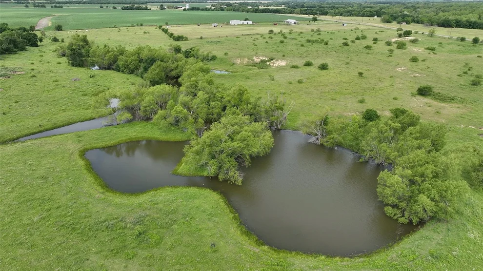 Unit for sale at 253 Fm 1331, Thorndale, TX 76577