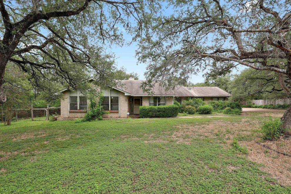 Unit for sale at 12403 Shady Acres DR, Buda, TX 78610