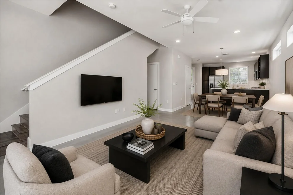 Unit for sale at 801 N Bluff DR, Austin, TX 78745