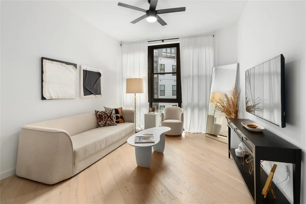 Unit for sale at 800 Embassy DR, Austin, TX 78702