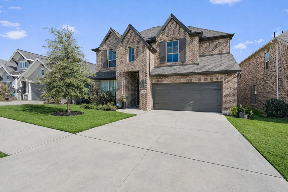 Unit for sale at 221 Ashmore LN, Georgetown, TX 78628