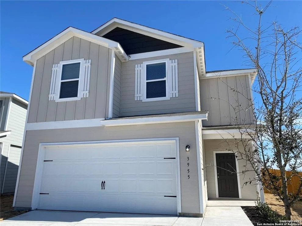 Unit for sale at 3955 Trail De Paris, New Braunfels, TX 78132
