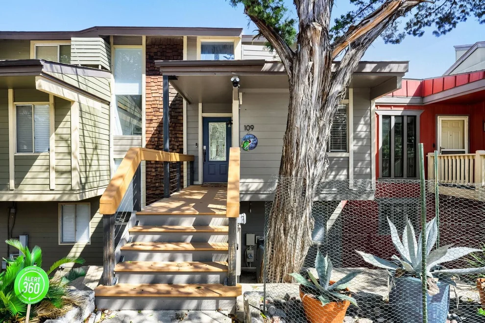 Unit for sale at 109 Comanche PT, Point Venture, TX 78645