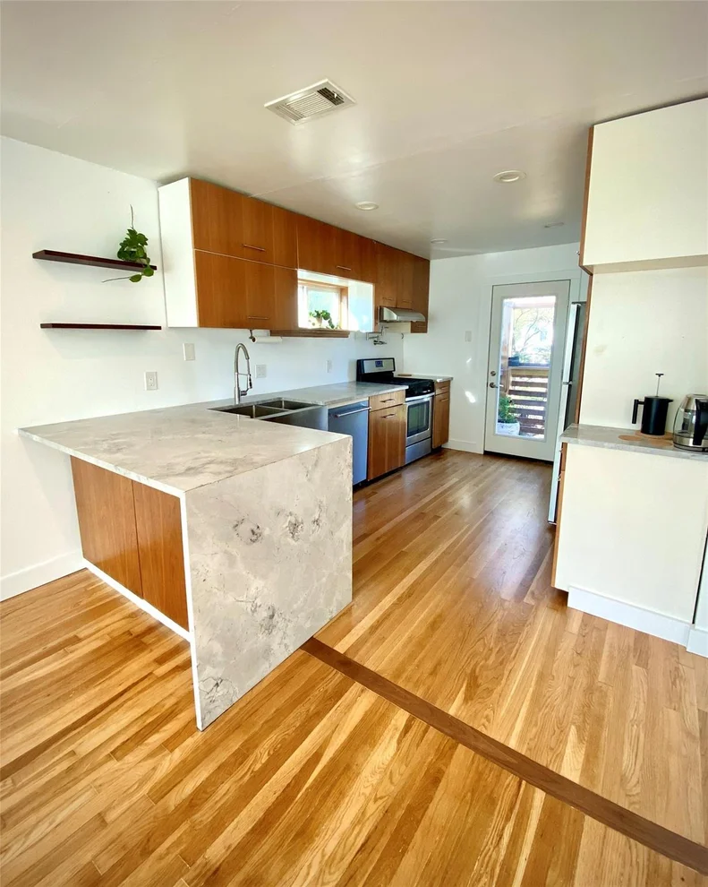Unit for sale at 5406 Samuel Huston Ave, Austin, TX 78721