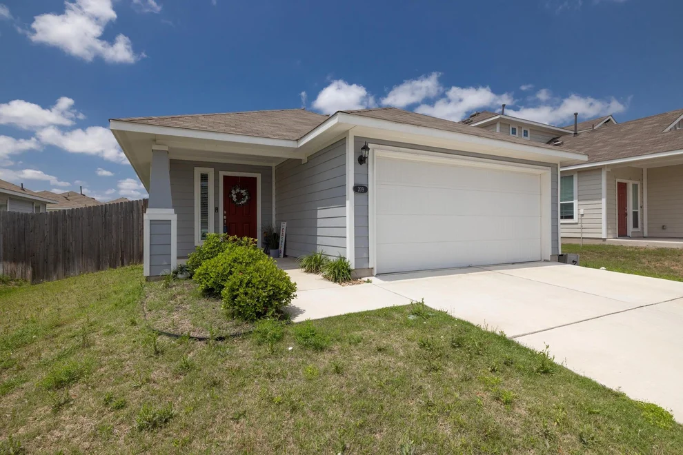 Unit for sale at 209 Stein RD, Georgetown, TX 78626
