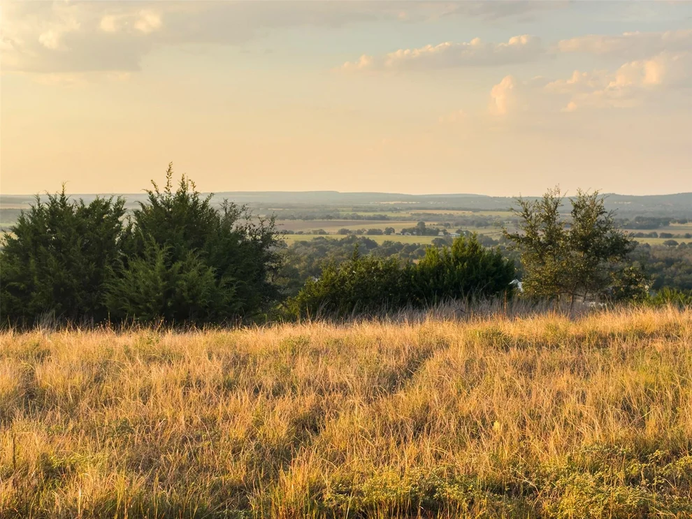 Unit for sale at 924 Axis CIR, Fredericksburg, TX 78624