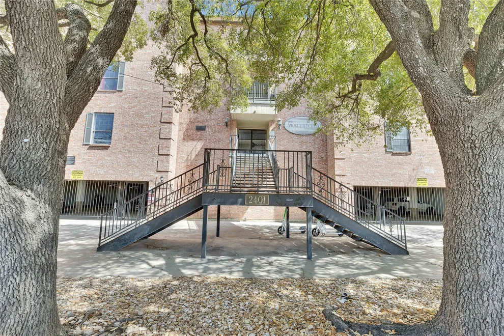 Unit for sale at 2401 NW Leon ST, Austin, TX 78705