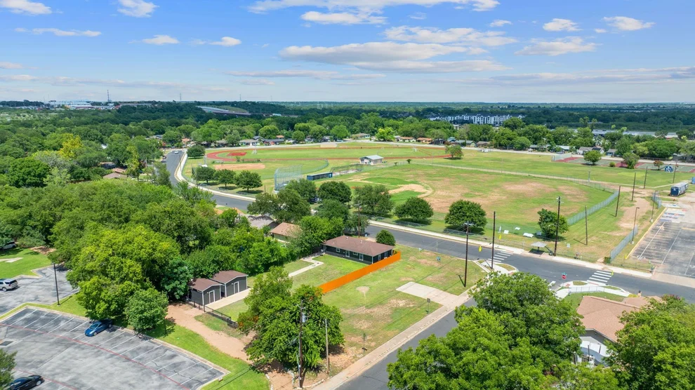 Unit for sale at 1100 Gardner RD, Austin, TX 78721