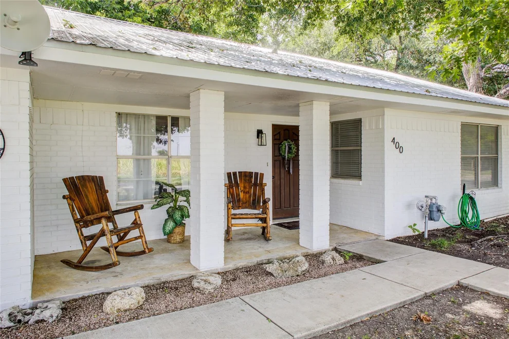 Unit for sale at 400 N Brazos ST, Granger, TX 76530