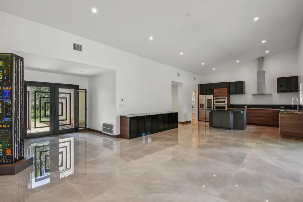 Unit for sale at 630 Cole DR, Liberty Hill, TX 78642